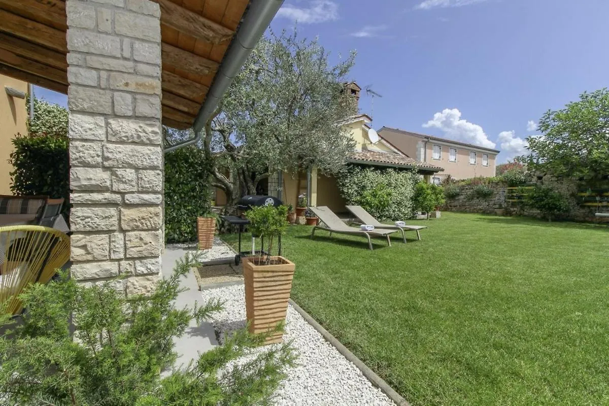 펜션 Casa Nonnina In Porec - Haus Fuer 4 Personen